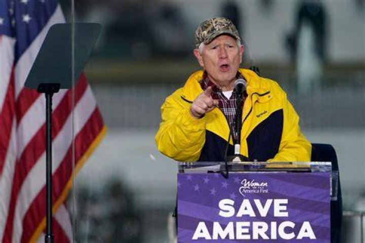 Mo Brooks