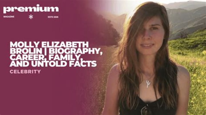 Molly Elizabeth... Biography
