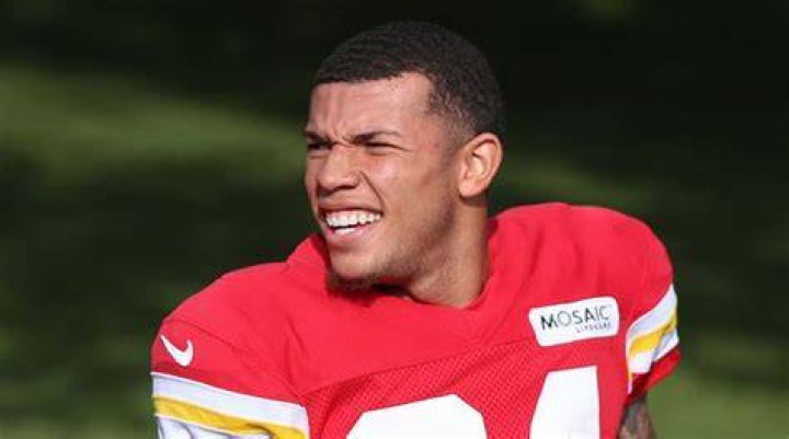 MY STOMACH DROPPED CHIEFS ROOKIE SKYY MOORE PRANKED WITH 23000 DINNER BILL BY TEAMMATES. 1