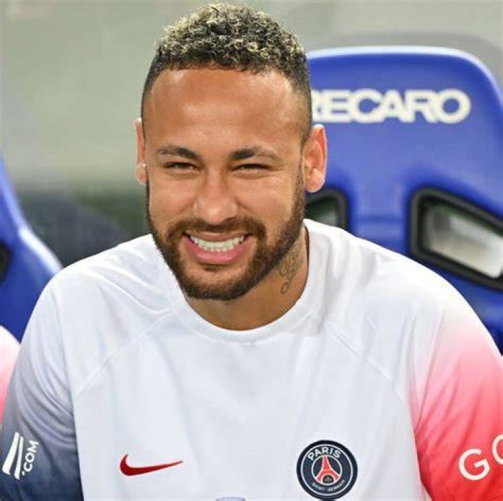 Neymar Biography