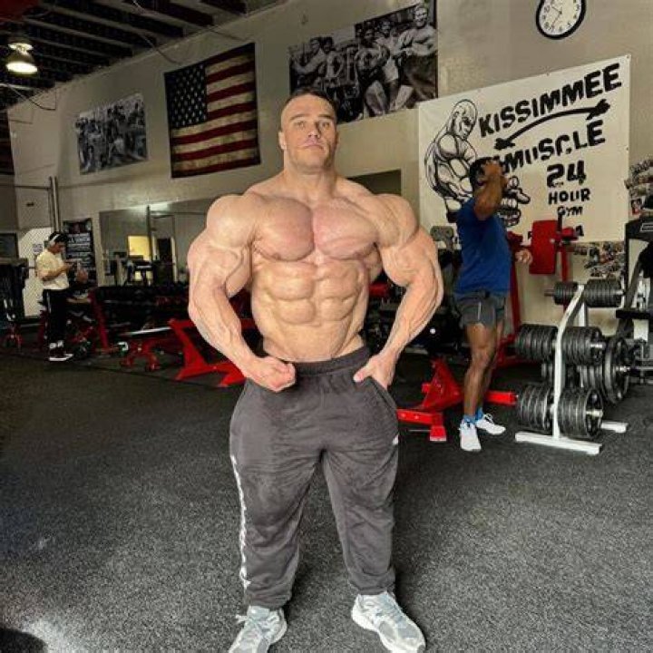 Nick Walker children: Does the bodybuilder have kids with his girlfriend?