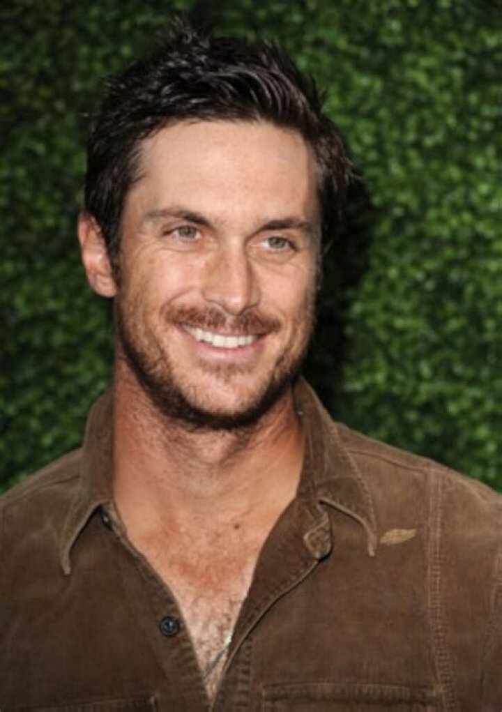 Oliver Hudson Biography