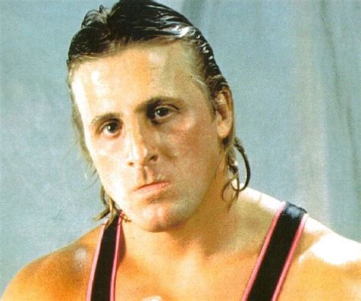 Owen Hart Biography - Facts, Childhood, Family Life & Achievements