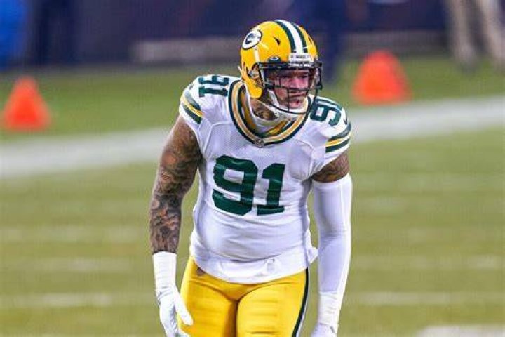 Preston Smith age, height, ethnicity, family, college, 40 time, draft, trade, net worth, Instagram