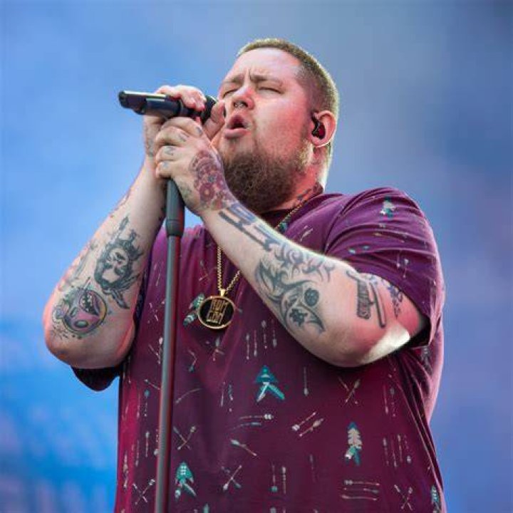 Rag’n’Bone Man Biography - Facts, Childhood, Family Life & Achievements