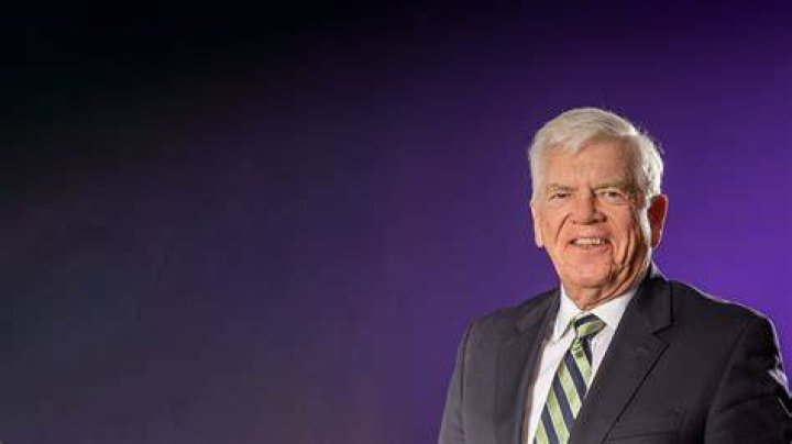 Ralph Kerr Jr., Gordon Kerr