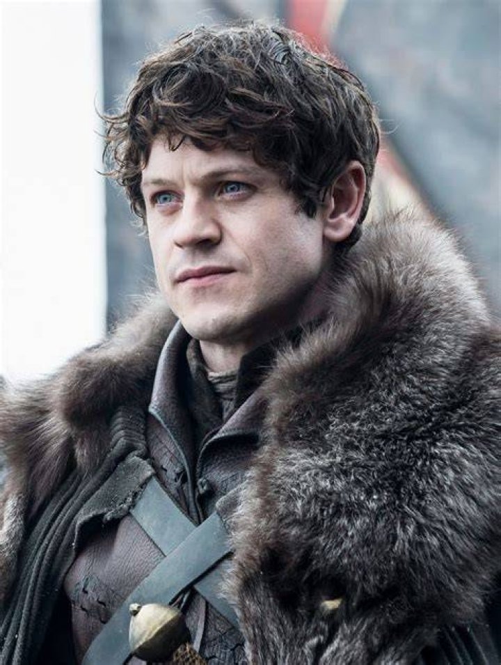 Ramsay-Bolton-Game-of-Thrones-1-e1463593887837