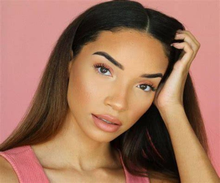 Raven Elyse Biography