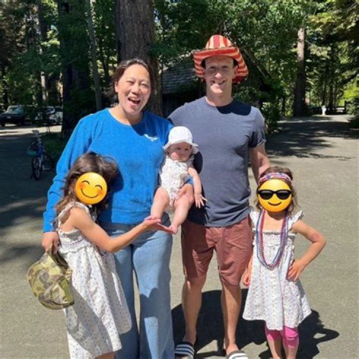 Raymond Lee family, wife, children, parents, siblings