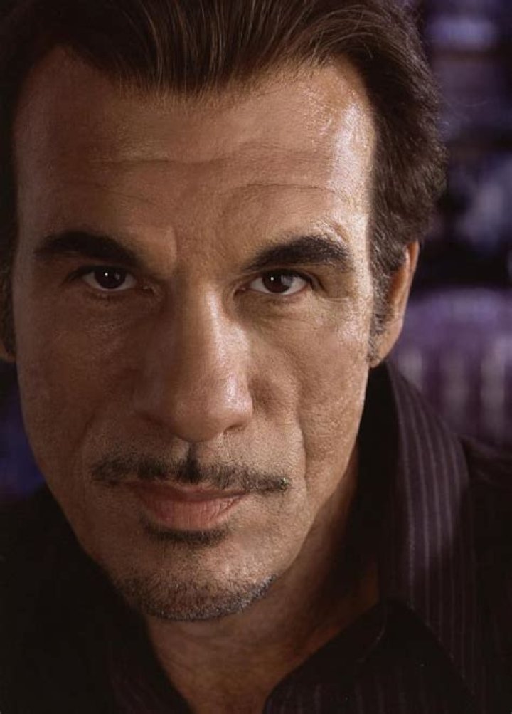 Robert Davi Biography