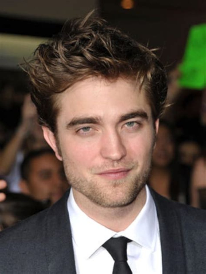 Robert Pattinson Biography