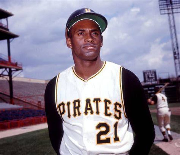 roberto-clemente-walker-117003.jpg
