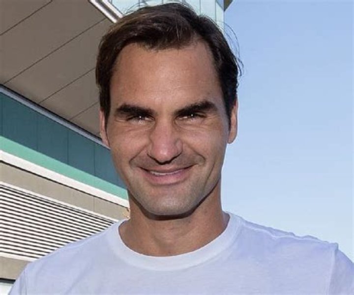 Roger Federer Biography - Facts, Childhood, Family Life & Achievements