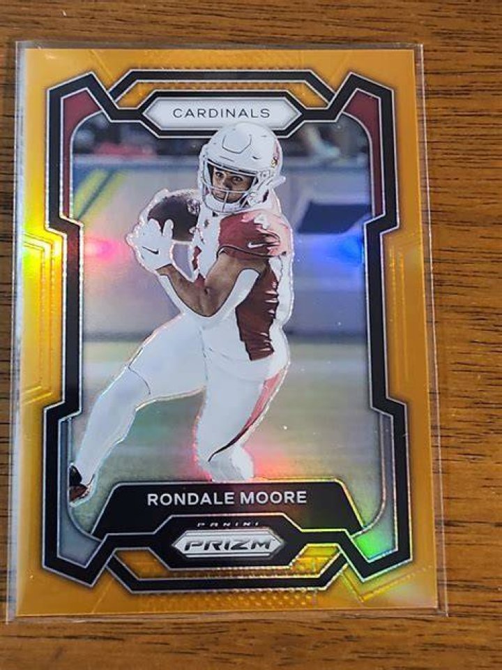 Rondale Moore height and weight – Measurement in meters, feet, KG and Ibs 1 Rondale Moore