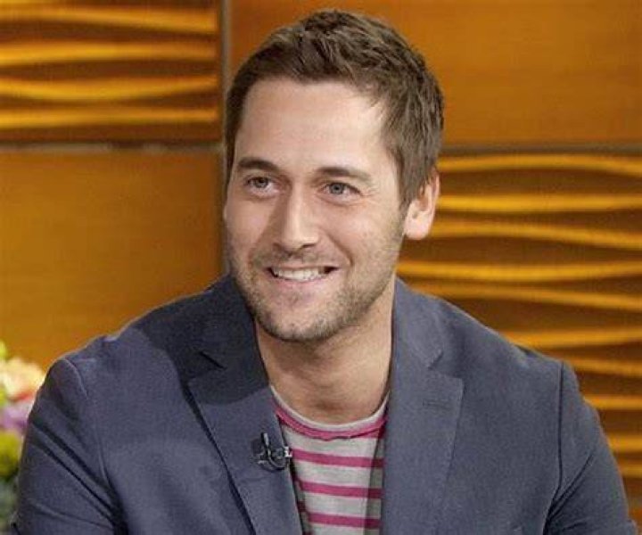 Ryan Eggold Biography - Facts, Childhood, Family Life & Achievements