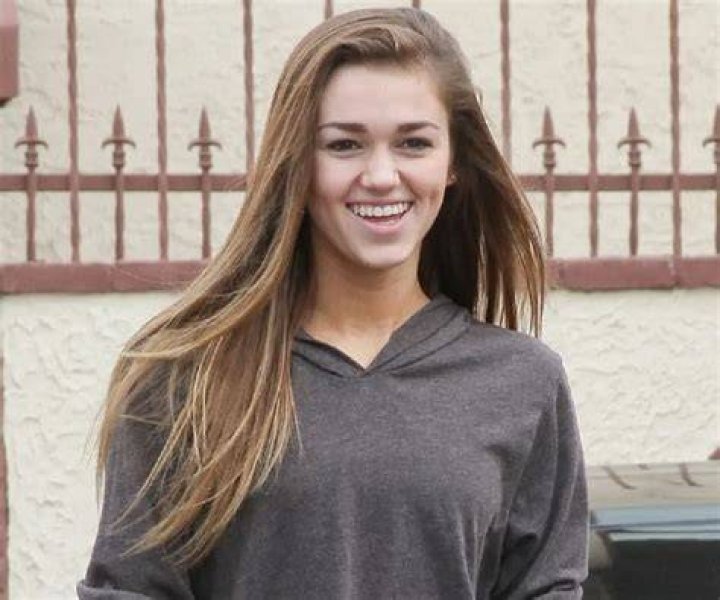 Sadie Robertson Biography