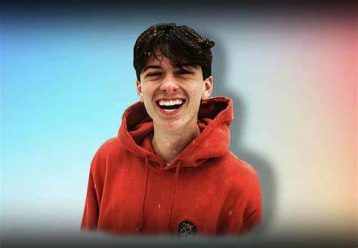 Sam Andrews Biography