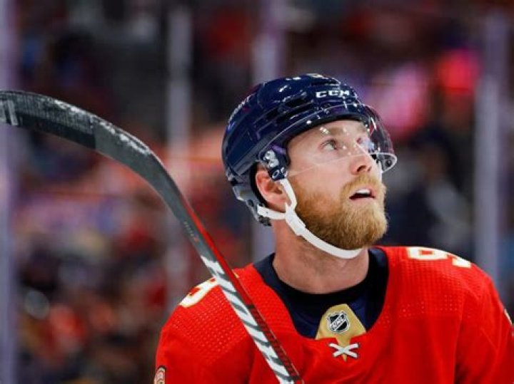 Sam Bennett parents: Meet Mark Bennett, Stacy Bennett.