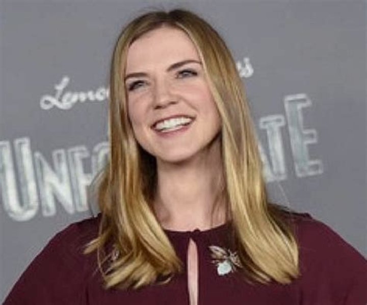 Sara Canning Biography - Facts, Childhood, Family Life & Achievements