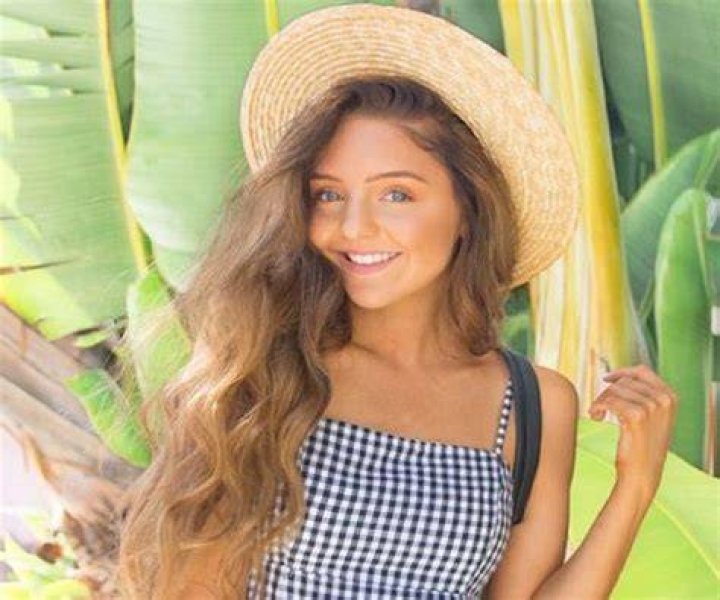 Sarah Betts Biography - Facts, Childhood, Family Life & Achievements