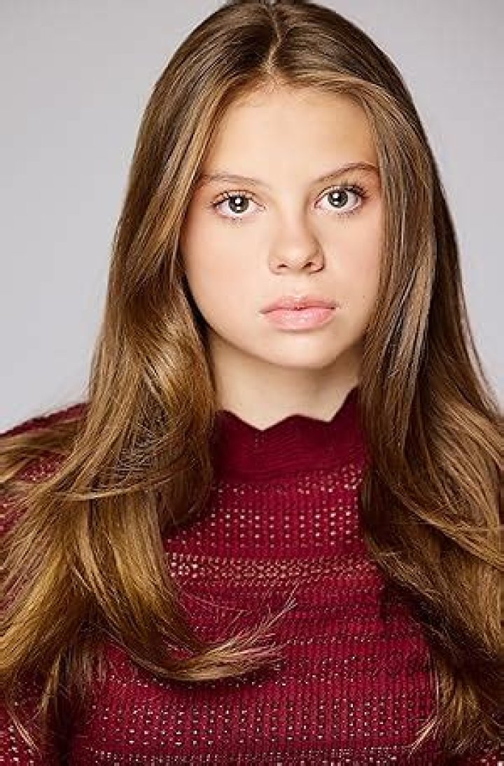 Scarlett Fernandez top movies, TV shows and awards