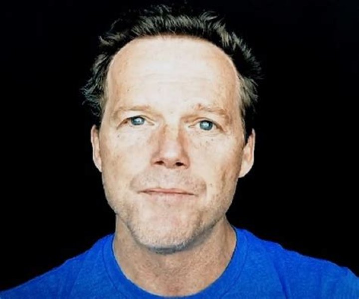 Scott William Winters Biography - Facts, Childhood, Family Life & Achievements