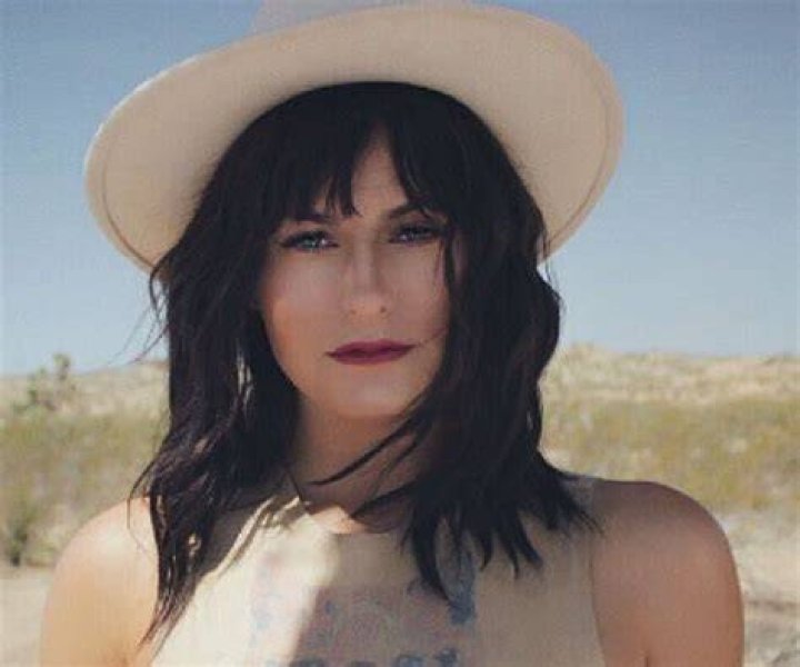 Scout Taylor-Compton Biography - Facts, Childhood, Family Life & Achievements