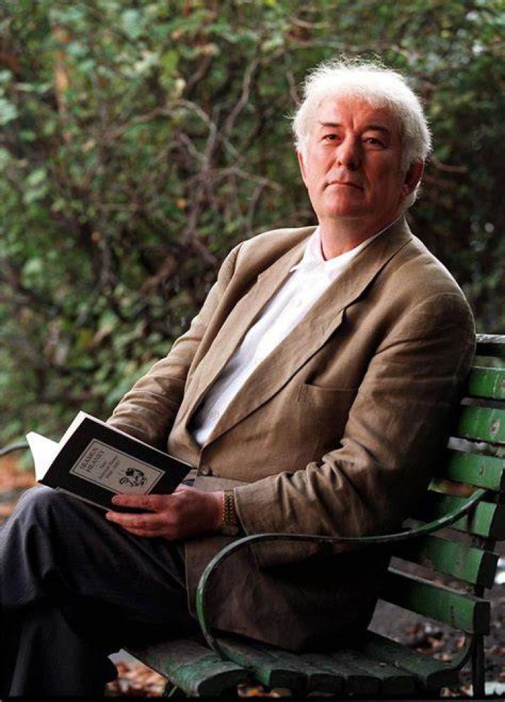Seamus Heaney Biography