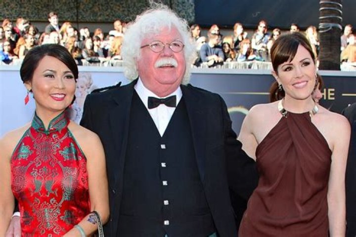 Seth MacFarlane family, wife, children, parents, siblings