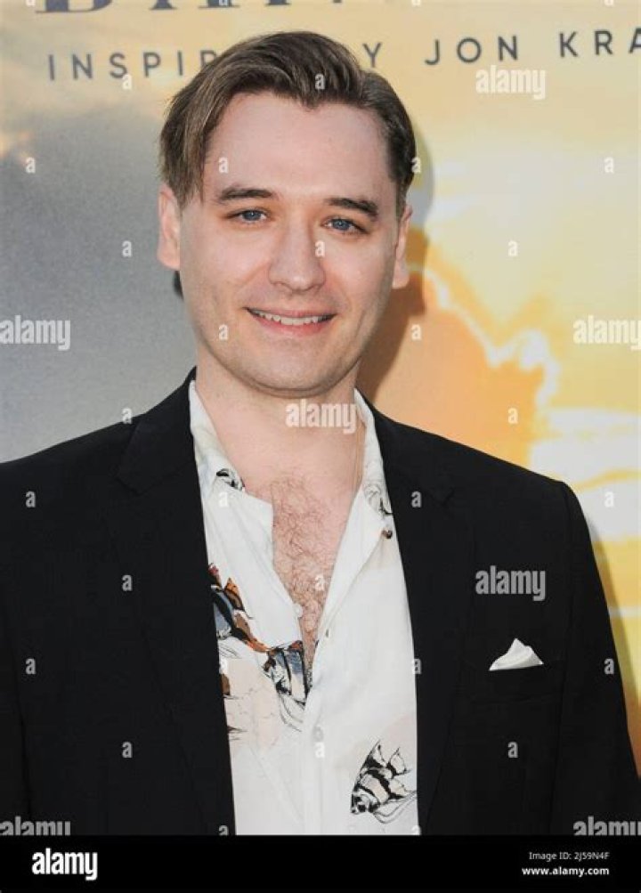 Seth Numrich - Bio, Facts, Family Life of Actor