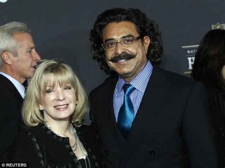 Shahid Khan family, wife, children, parents, siblings
