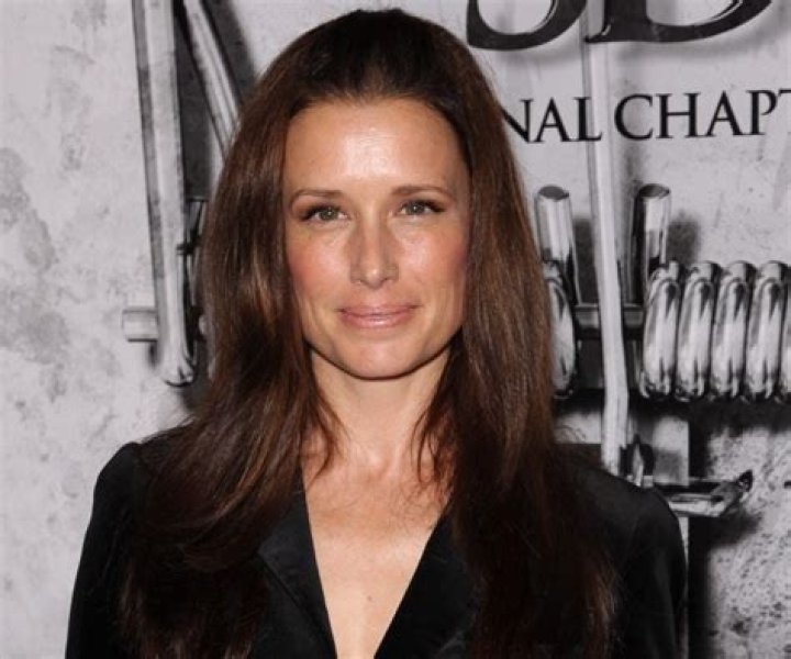 Shawnee Smith Biography - Facts, Childhood, Family Life & Achievements