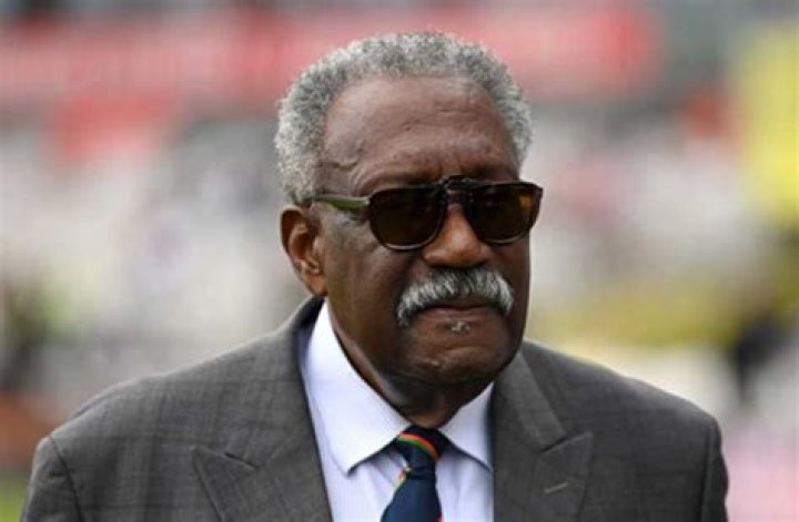 Sir Clive Willi... Biography
