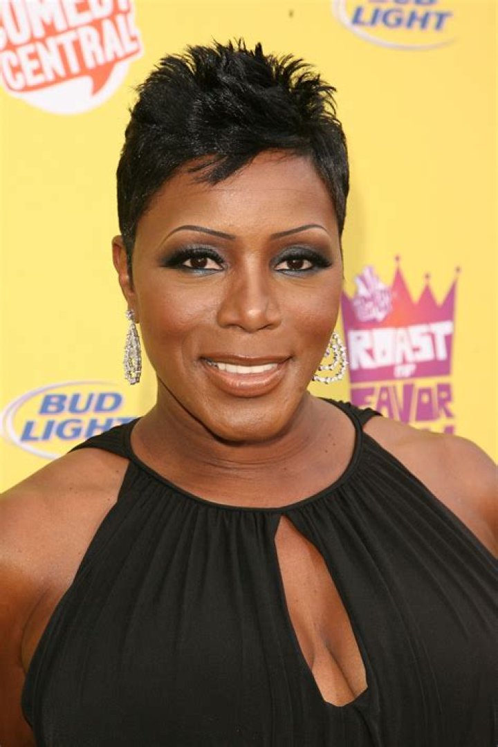 How many sisters do Nia Long have? 1 Sommore