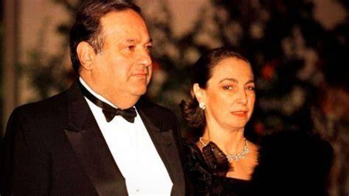 Soumaya Domit G... Biography