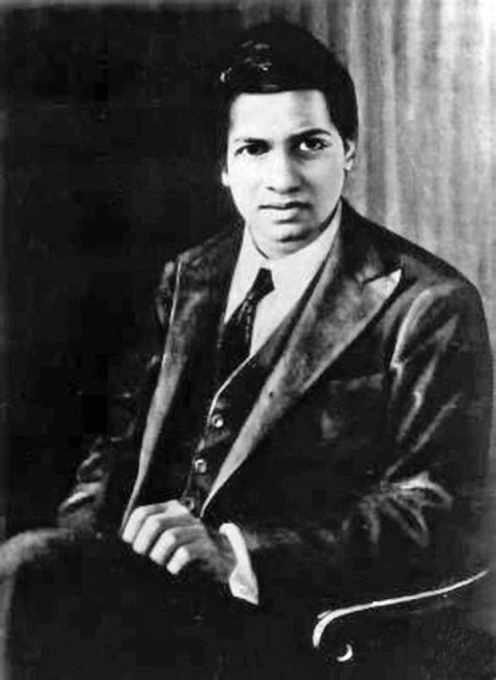 srinivasa-ramanujan-117991.jpg