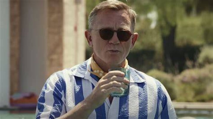 Step aside, Daniel Craig: The real star of ‘Glass Onion’ was snubbed by the Golden Globes, and we demand to know why