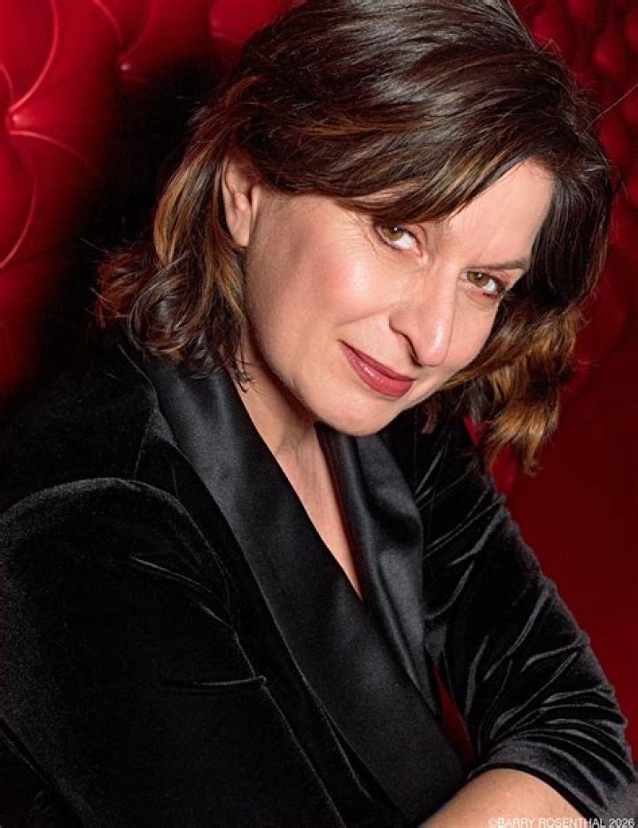 Stephanie Corne... Biography