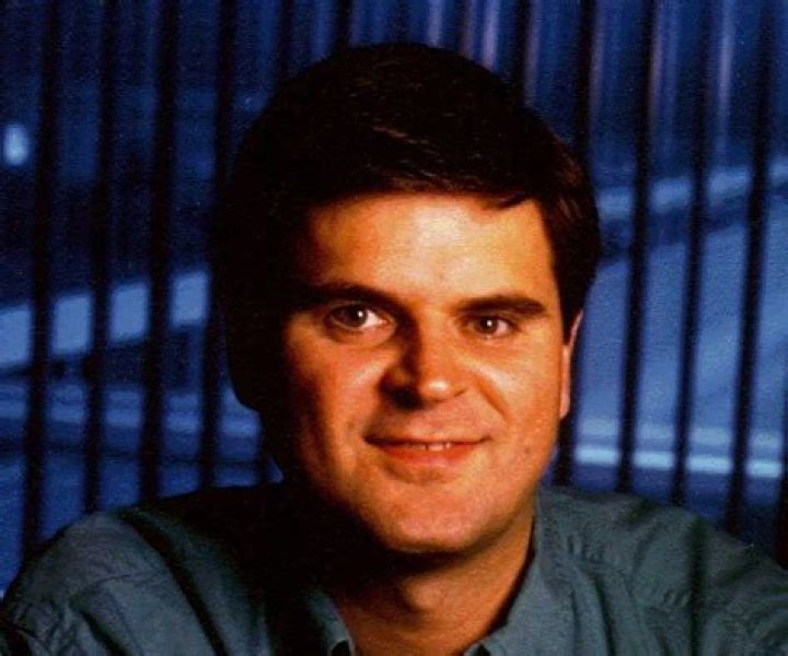 Steve Case Biography - Childhood, Life Achievements & Timeline