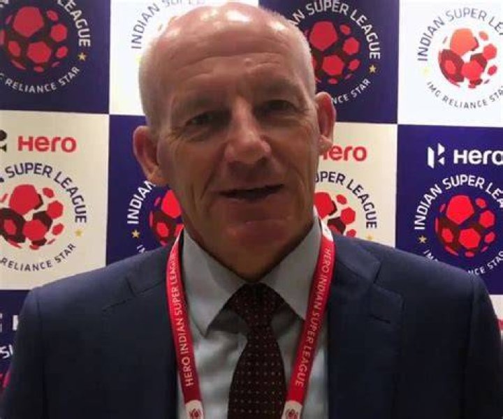 Steve Coppell Biography - Facts, Childhood, Family Life & Achievements