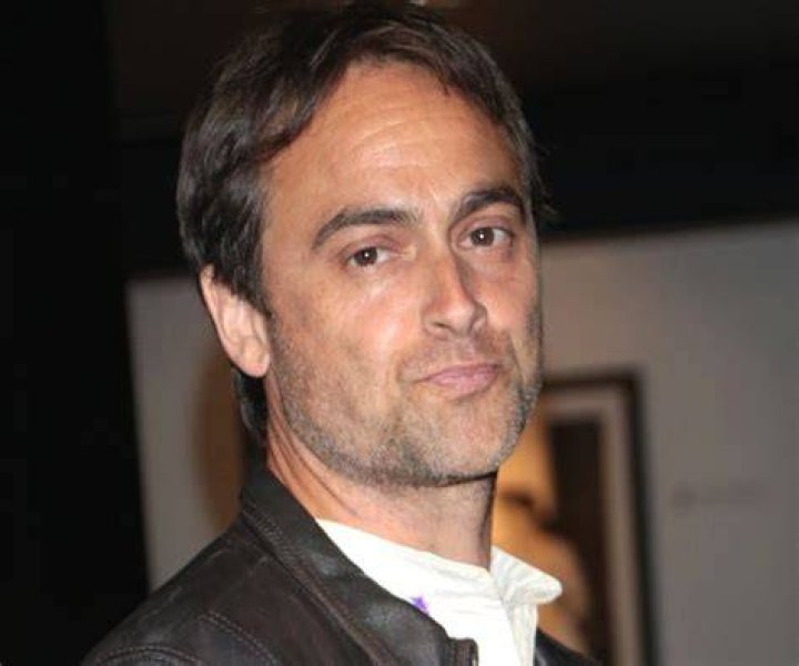 Stuart Townsend Biography - Facts, Childhood, Family Life & Achievements