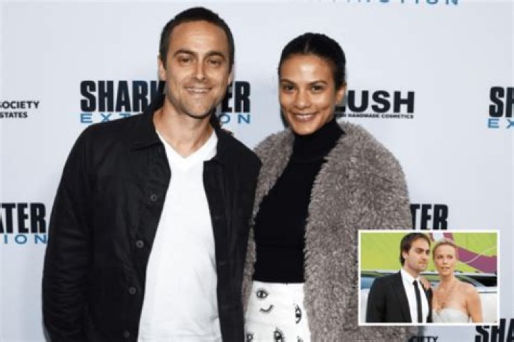 Stuart Townsend family, wife, children, parents, siblings