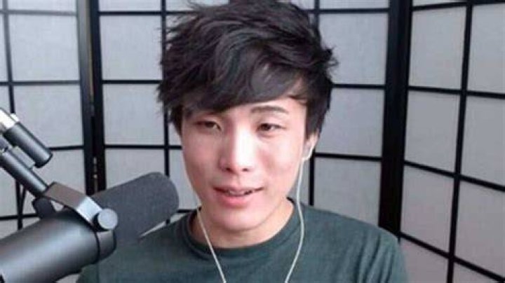 Sykkuno Biography
