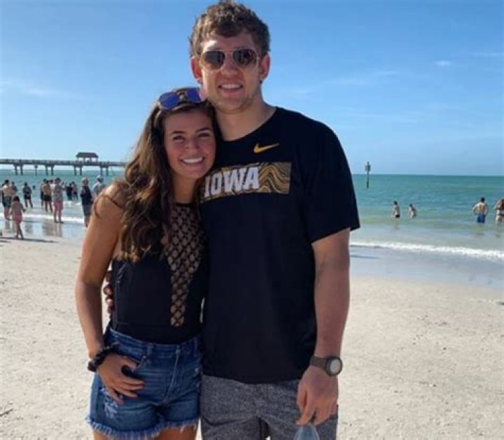 T. J. Hockenson family, wife, children, parents, siblings