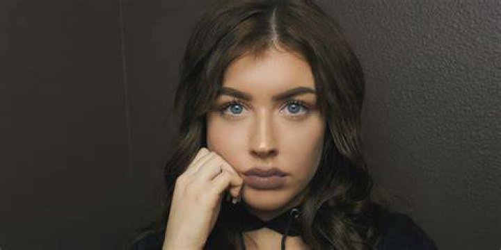 Taylor Nicole Dean Biography - Facts, Childhood, Family Life & Achievements