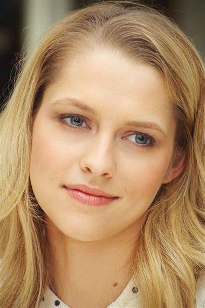 Teresa Palmer Biography