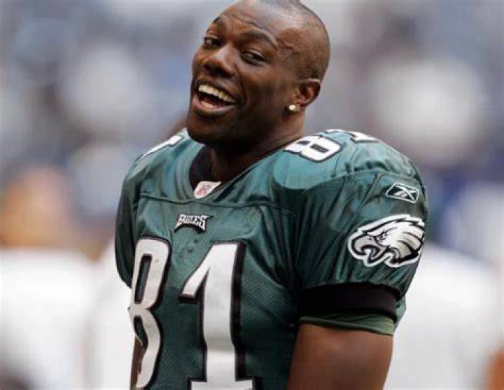 Terrell Owens’ 3 siblings: Meet Latasha Scales, Victor Stowes & Sharmaine Stowes