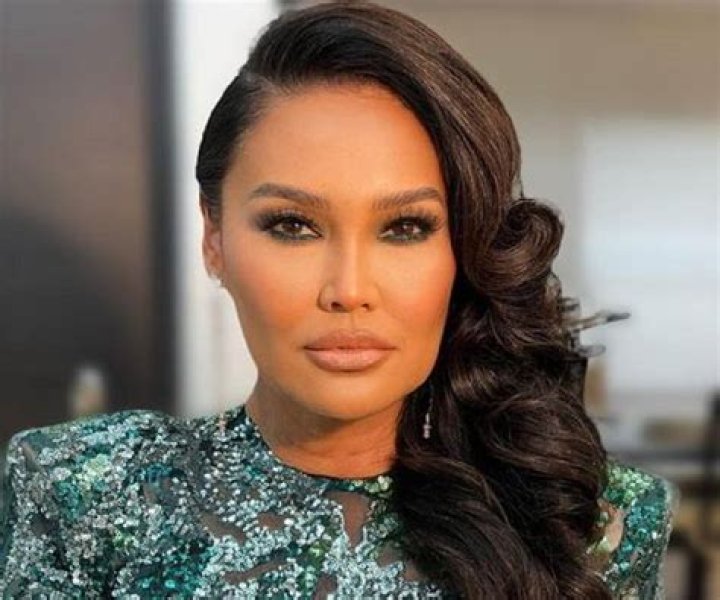 Tia Carrere Biography - Facts, Childhood, Family Life & Achievements