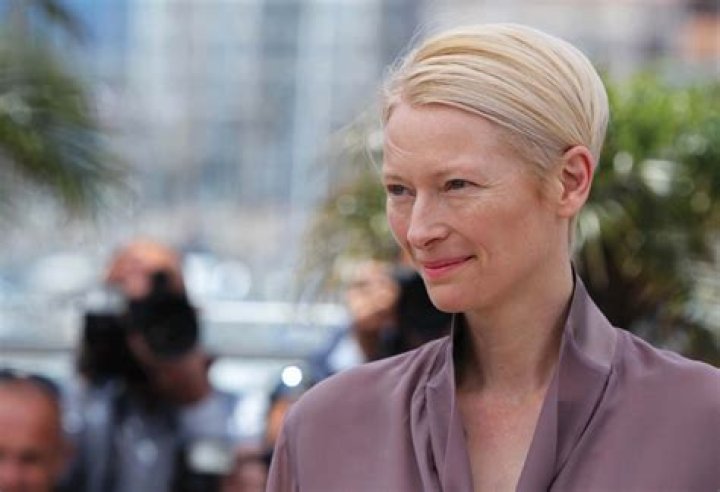 Tilda Swinton Biography - Facts, Childhood, Family Life & Achievements