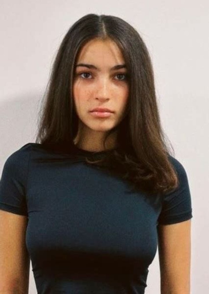 Tina Tonkin Biography